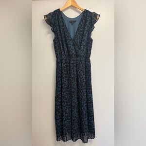 Elegant Blue Leopard Print Dress